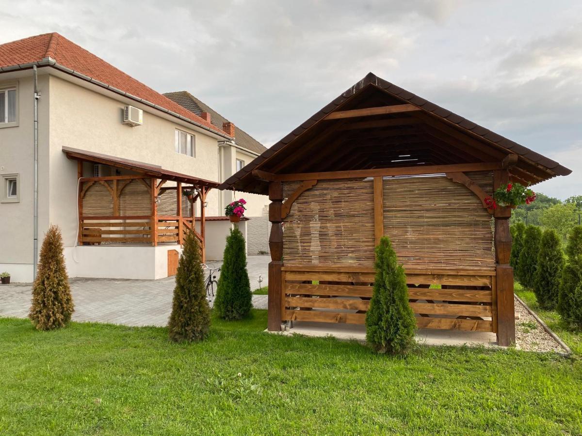 Absolut Residence Hateg Haţeg Exterior foto