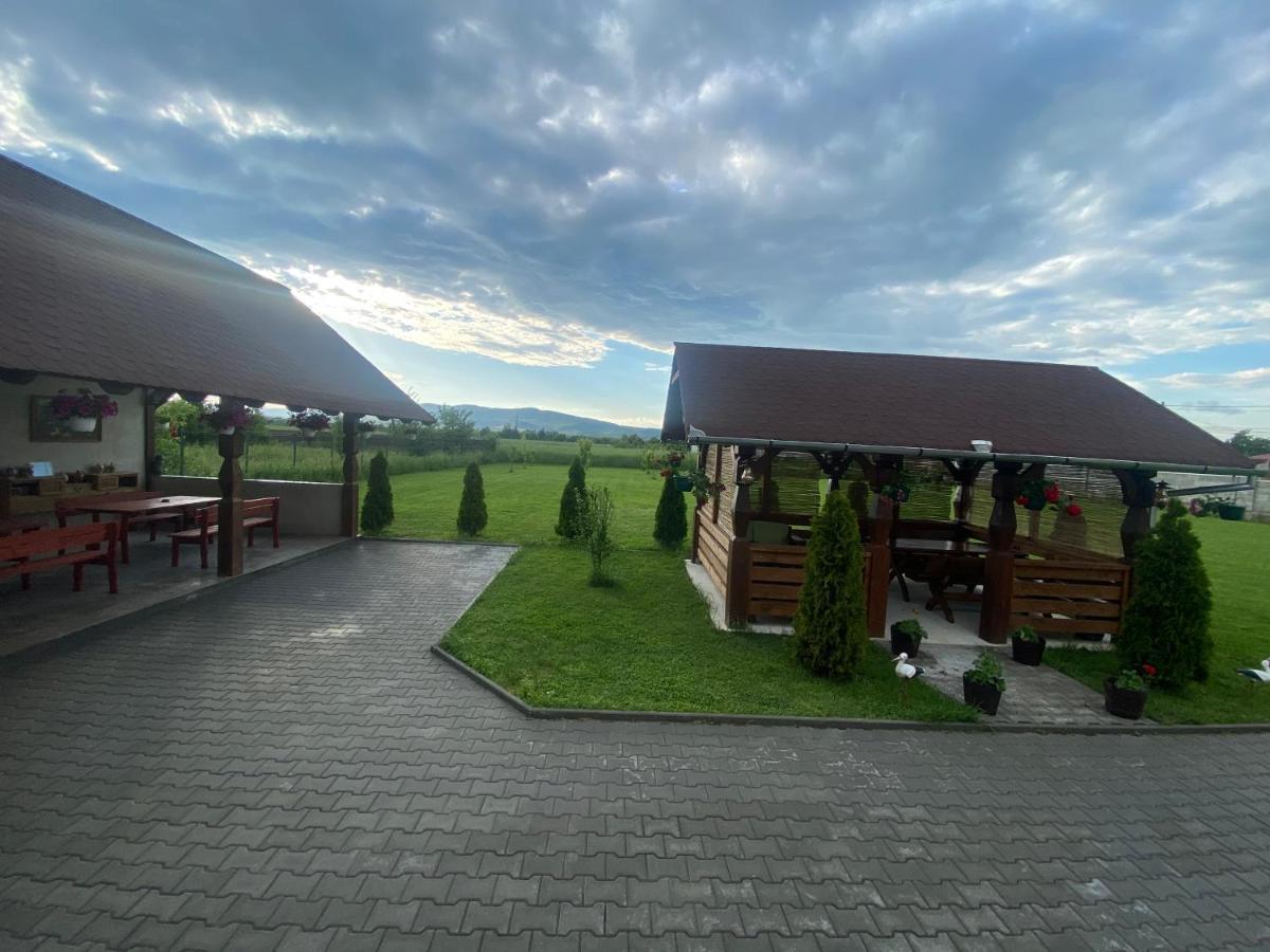 Absolut Residence Hateg Haţeg Exterior foto
