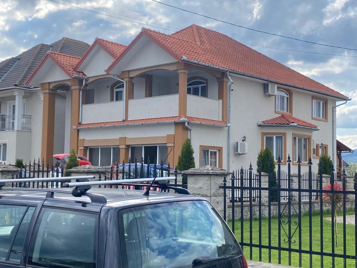 Absolut Residence Hateg Haţeg Exterior foto